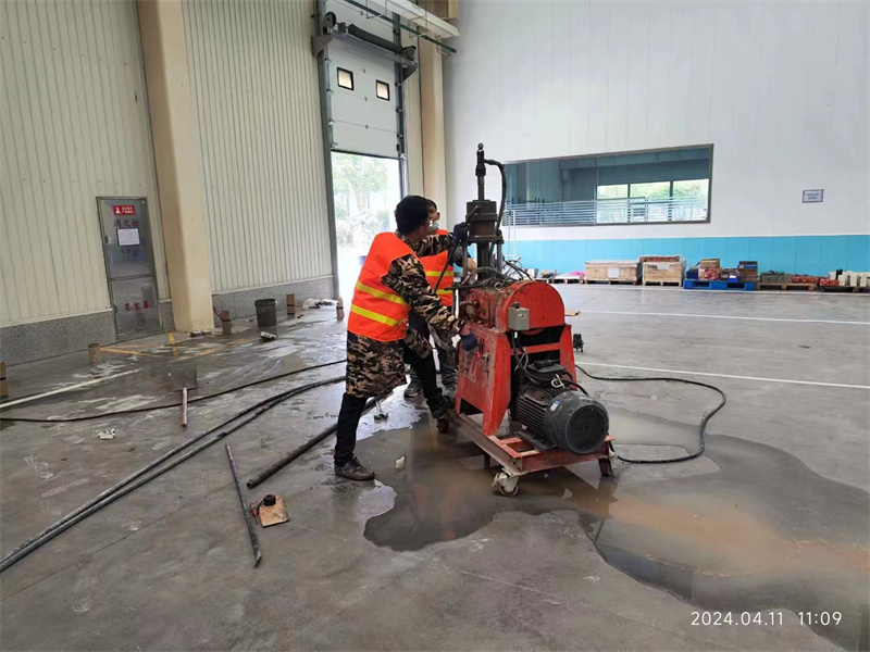 化州厂房地面下沉塌陷注浆加固施工